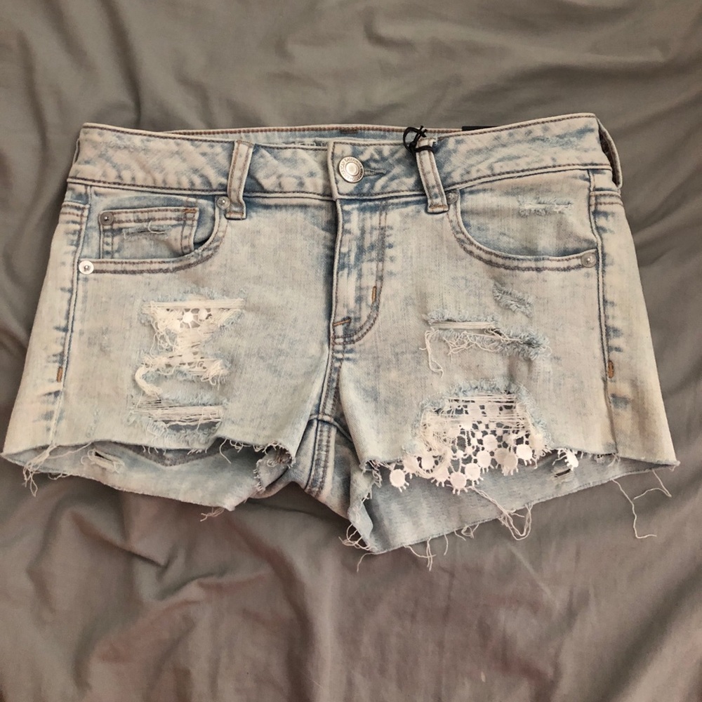 Super cute American Eagle shorts!
